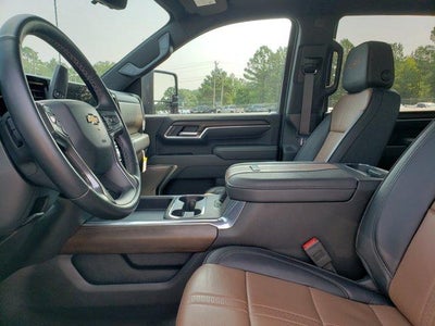 2025 Chevrolet Silverado 3500 HD High Country