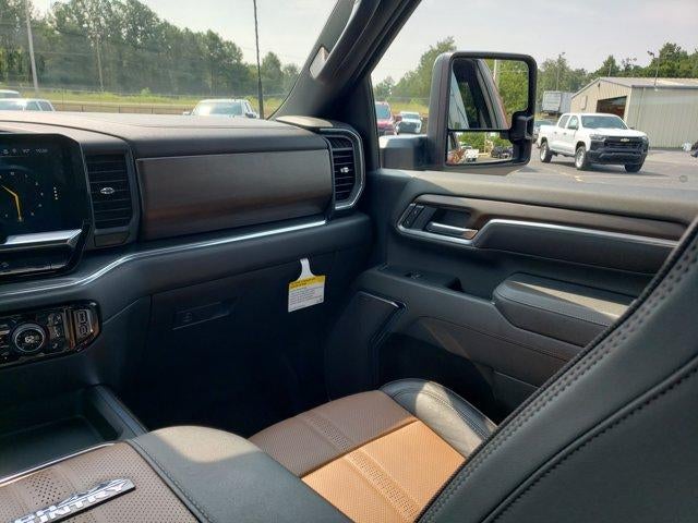 2025 Chevrolet Silverado 3500 HD High Country