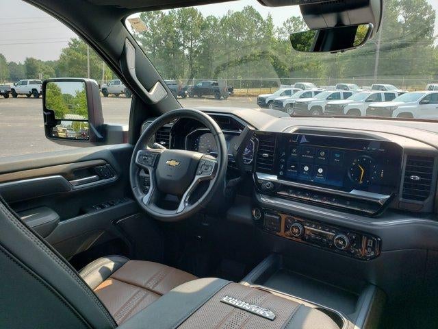 2025 Chevrolet Silverado 3500 HD High Country