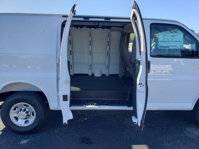 2025 Chevrolet Express Cargo 2500 Base