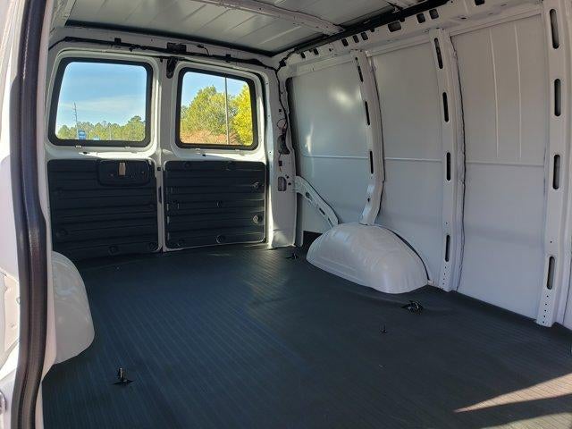 2025 Chevrolet Express Cargo 2500 Base