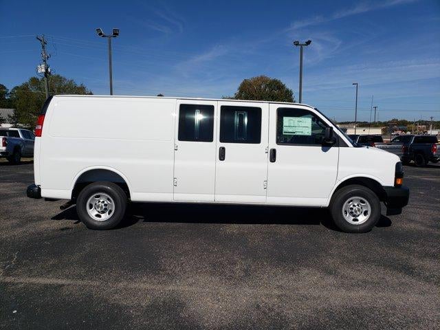 2025 Chevrolet Express Cargo 2500 Base