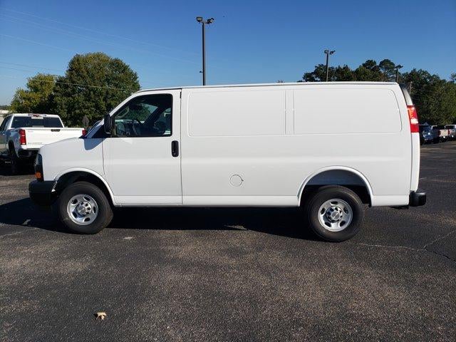 2025 Chevrolet Express Cargo 2500 Base