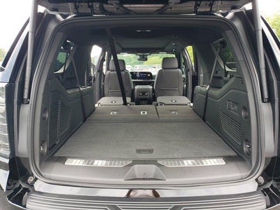 2025 Chevrolet Suburban RST