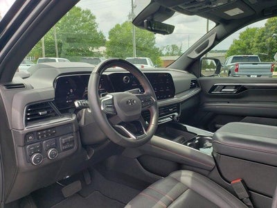 2025 Chevrolet Suburban RST