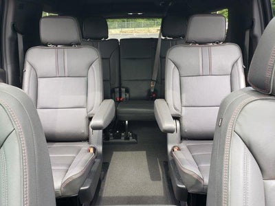 2025 Chevrolet Suburban RST