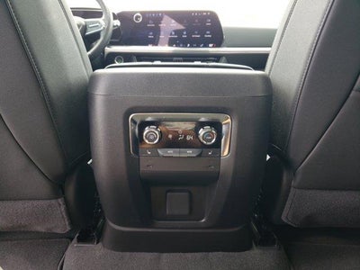 2025 Chevrolet Suburban RST