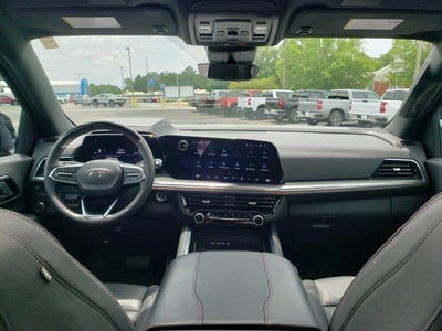 2025 Chevrolet Suburban RST
