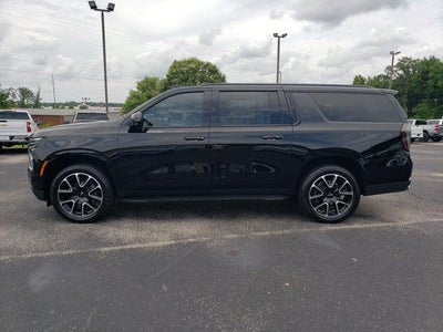 2025 Chevrolet Suburban RST