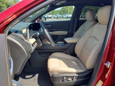 2024 Cadillac XT4 Premium Luxury