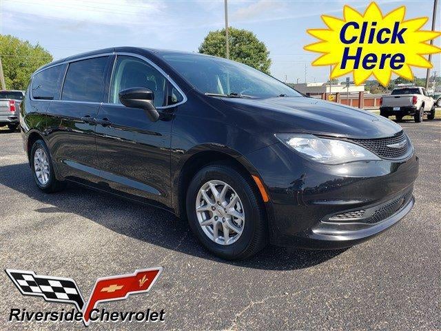 2024 Chrysler Voyager LX