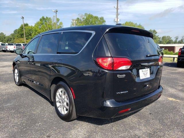 2024 Chrysler Voyager LX