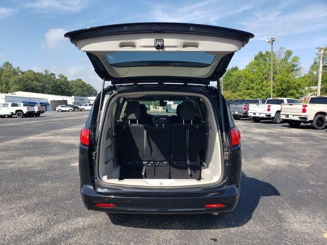 2024 Chrysler Voyager LX