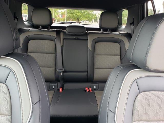 2027 Chevrolet Equinox LT - Photo 31