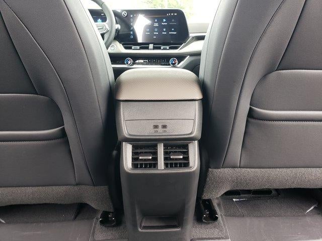 2027 Chevrolet Equinox LT - Photo 35