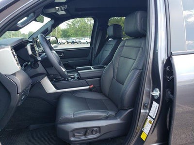 2025 Toyota Tundra 4WD SR5