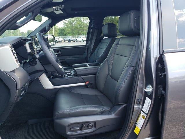 2025 Toyota Tundra 4WD SR5