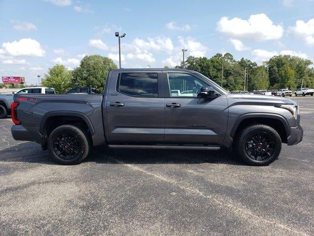 2025 Toyota Tundra 4WD SR5